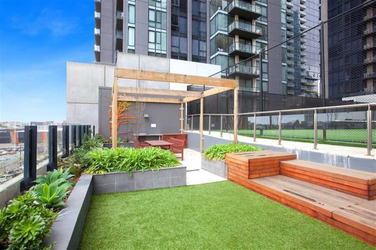 Readyset Apartments At Sentinel Melbourne Ngoại thất bức ảnh